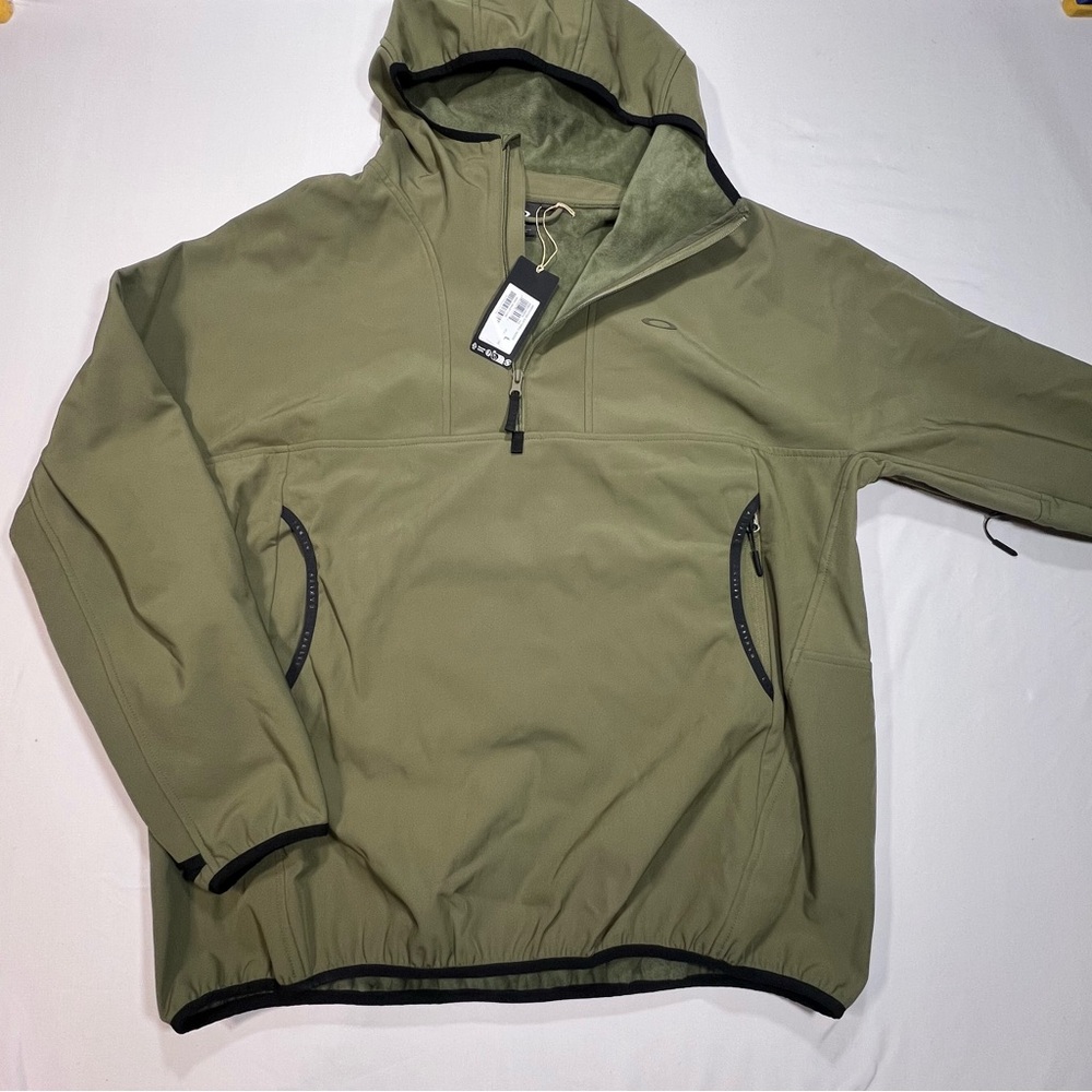 Oakley Wintertide Softshell Hoodie Men's Army Green Boxy Fit Size large